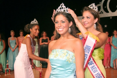 Miss Teen NY crowned in Norwich