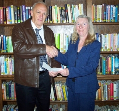 Oxford Rotary makes donation to library building fund