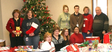 Frontier supports Christmas for Kids