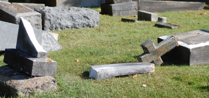 Three Oxford teens arrested in cemetery desecration, library burglary