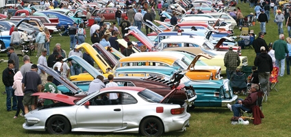 Memorial Day weekend tradition continues with the 46th annual Rolling Antiquers Auto Show 