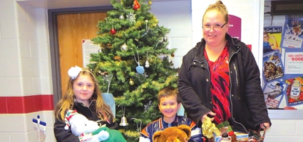 Santa’s Secret Shoppe announces door prize winners and gives thanks to all