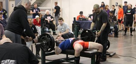 Norwich native breaks world powerlifting record