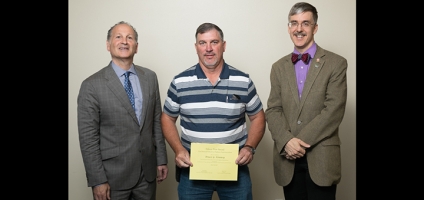Kinney recipient of attendance award at highway school