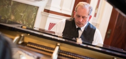 Renowned Binghamton-area pianist to perform free show in Norwich on Monday