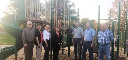 Oxford Lions Club dedicate new playground at Boname Park