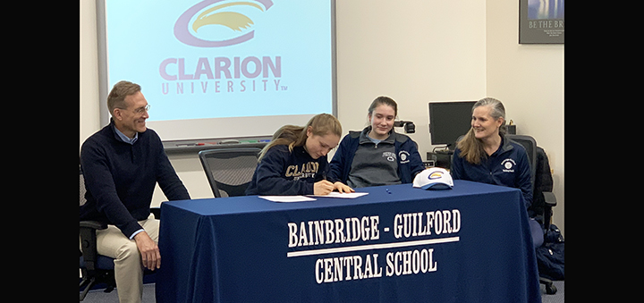 Selfridge signs letter of intent to play volleyball at Clarion University