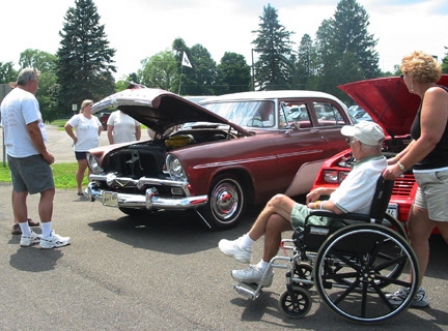 Vets Home hosts cruise-in, car show