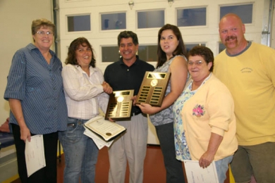 NFD Auxiliary bestows awards