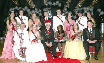 Oxford crowns Prom Court