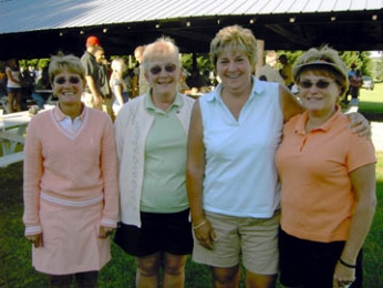 Mary Jane Prindle golf tourney rasies money for Hospice