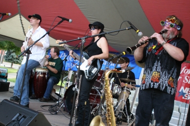 Brave Combo plays in West Side Park