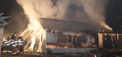 Fire destroys Oxford home
