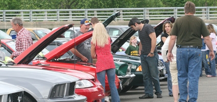 Smith Ford hosts annual Mustang Rally