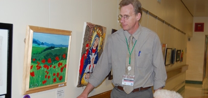 Traveling art exhibit stops at Oxford Vets’ Home