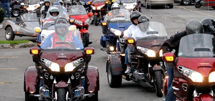 Norwich Greets Gold Wing Riders