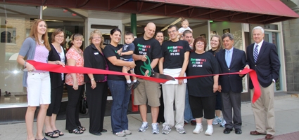 Ribbon cutting for new downtown Pizzeria