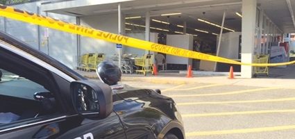 Vehicle collides with Oxford storefront, business remains closed