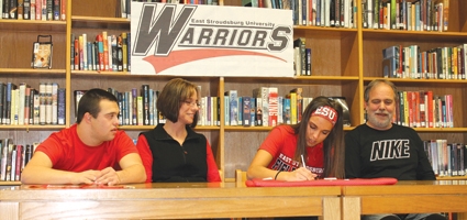 Lobdell signs to East Stroudsburg University
