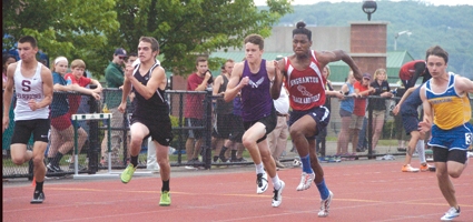 Norwich coach: Today is the perfect day to run – Norwich sends Zack Race to Indoor NYS Track and Field