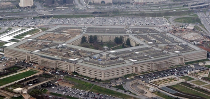 Pentagon to allow transgender people to enlist in military