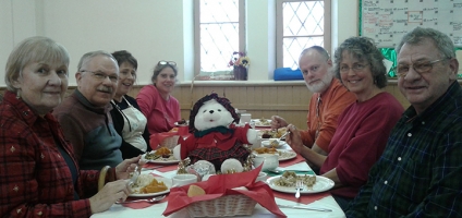 Oxford Lions Club conducts Jim Podraza free Christmas dinner