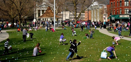 Norwich hosts annual Easter egg hunt