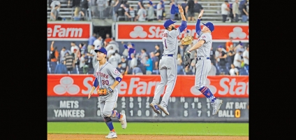 DeGrom backed by 5 HRs as Mets top Severino, Yankees