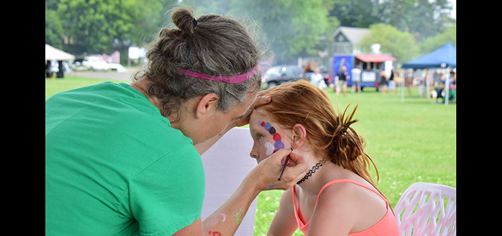 Community comes out for Earlville Days