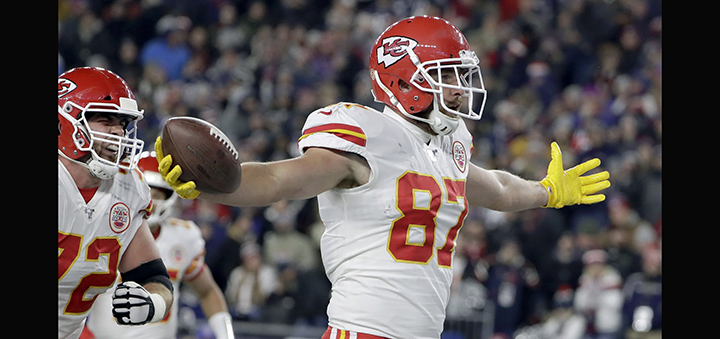 Chiefs Clinch AFC West With Win Over Patriots