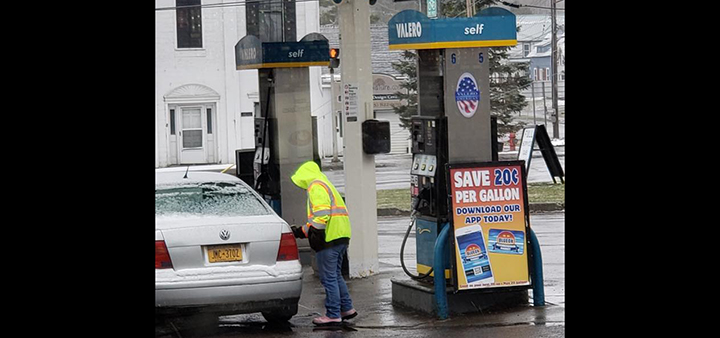 Blueox Neighborhood Markets become full service gas stations