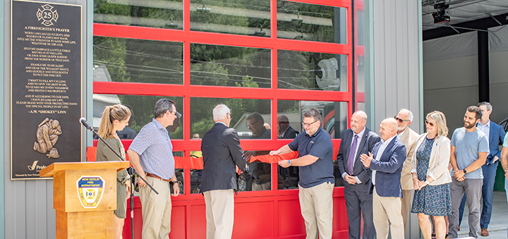 New Berlin pulls together to welcome new fire station and community center
